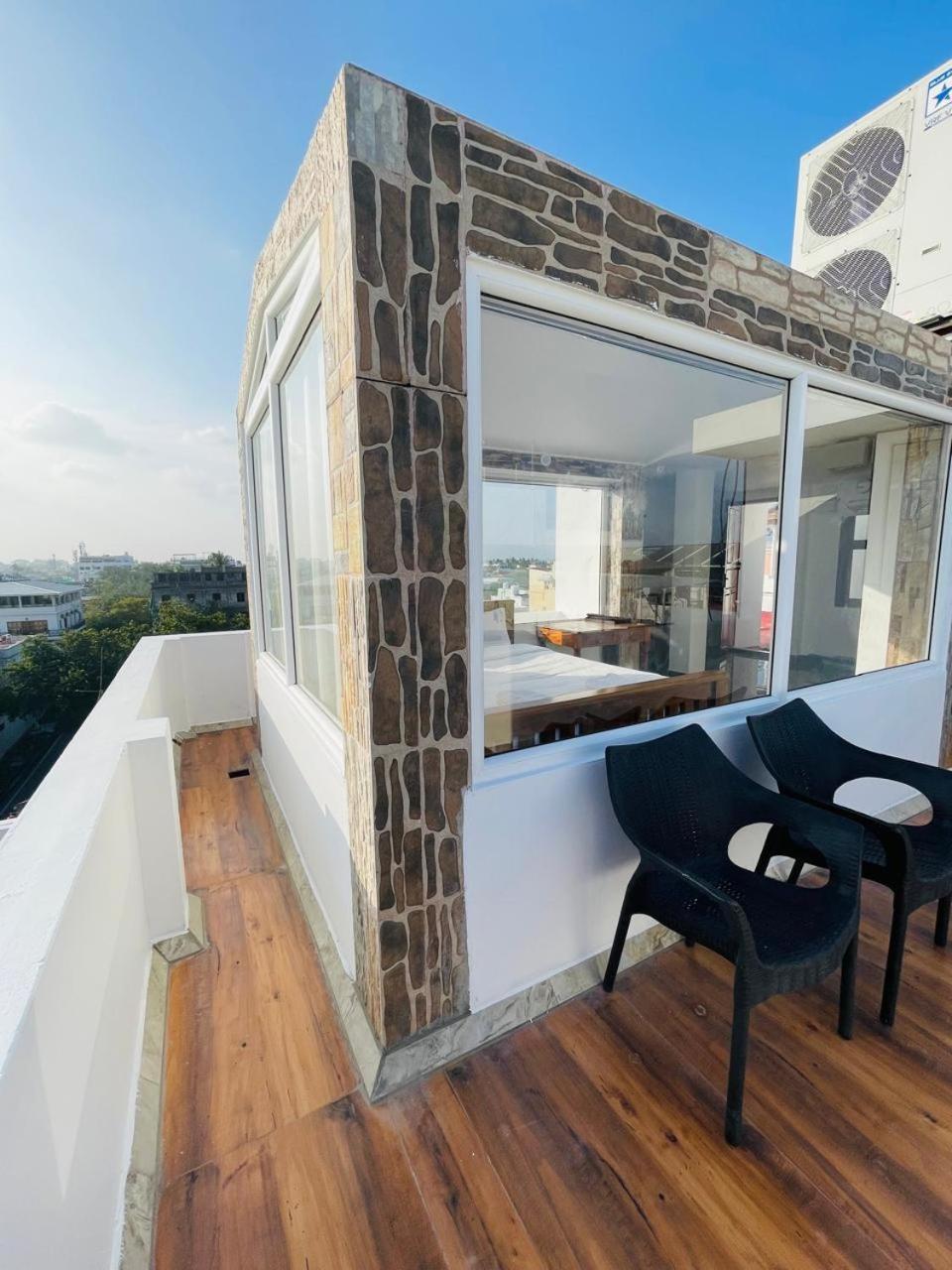La Villa Marseille ปอนดิเชอรี ภายนอก รูปภาพ